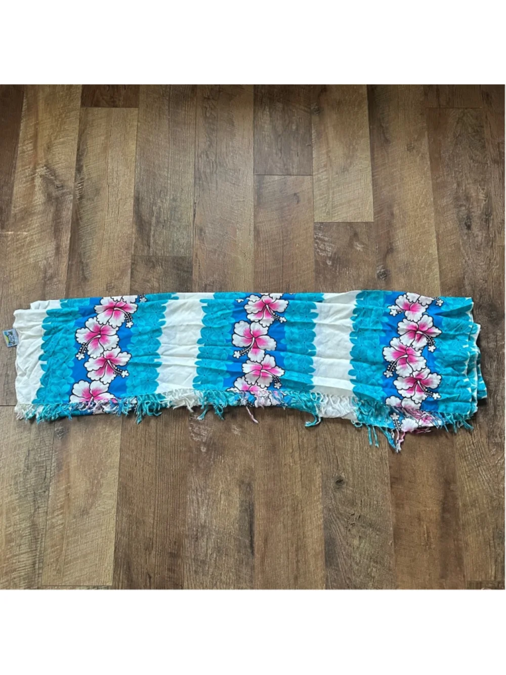 Women's Sun 'n' Sand Scarf One Size Blue Floral Summer